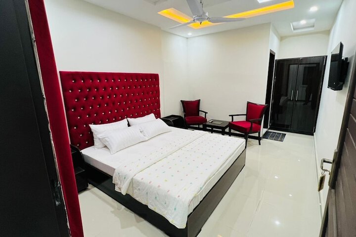 Room 20 of 24