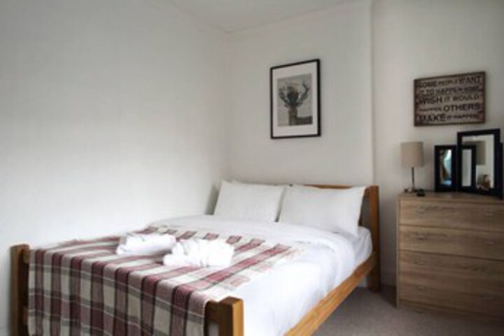 Room 30 of 44