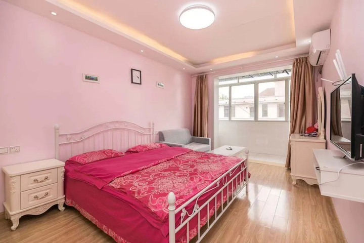 Room 2 of 13