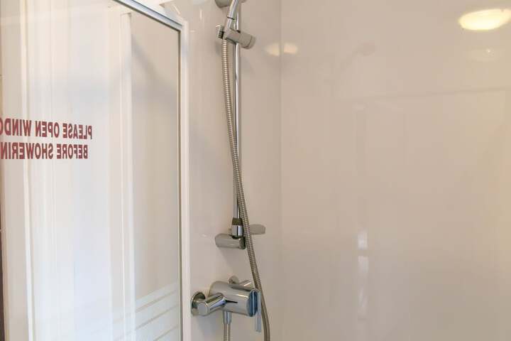 Room 103 of 174