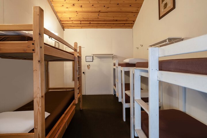 Room 6 of 39