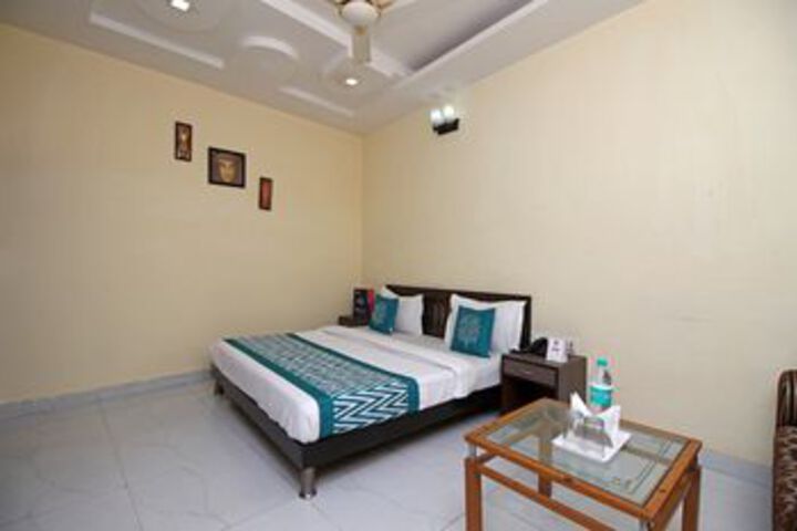 Room 10 of 22