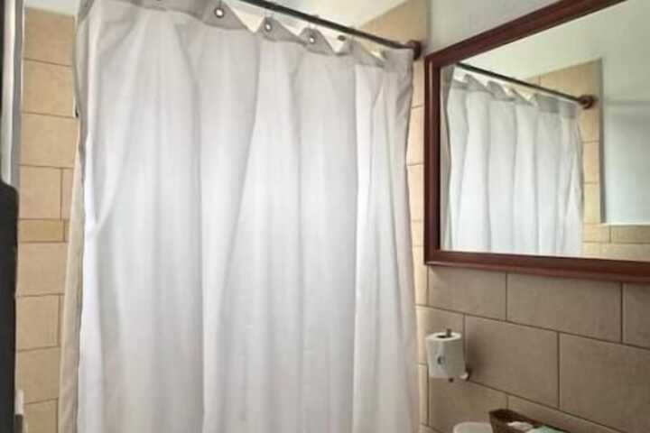 Room 12 of 20