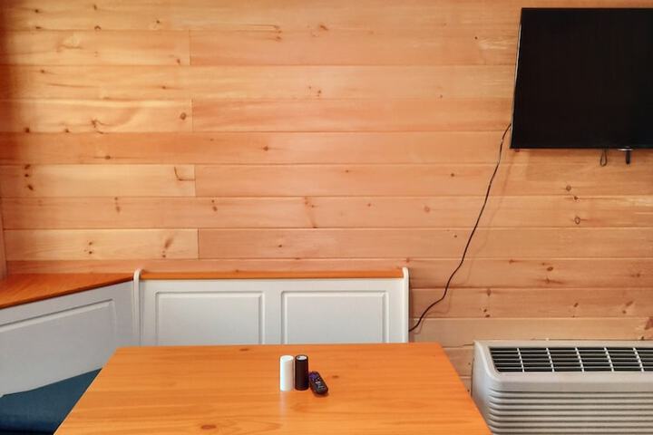 Room 8 of 20