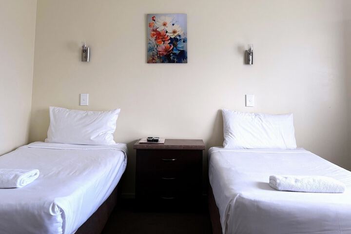 Room 16 of 49