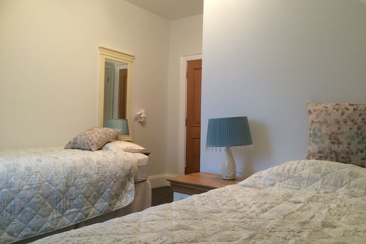 Room 15 of 40