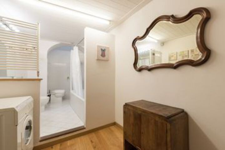 Room 5 of 21