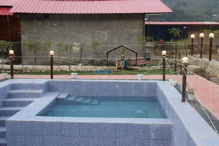 Pool 19 of 30