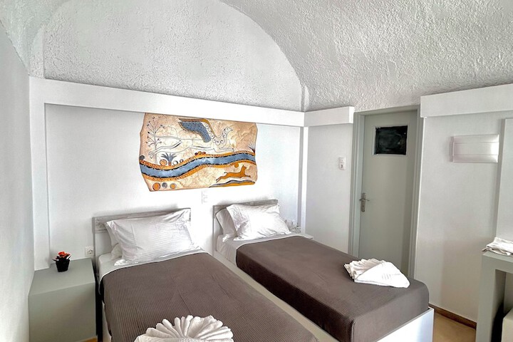 Room 14 of 56