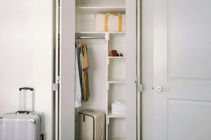 Room 10 of 51