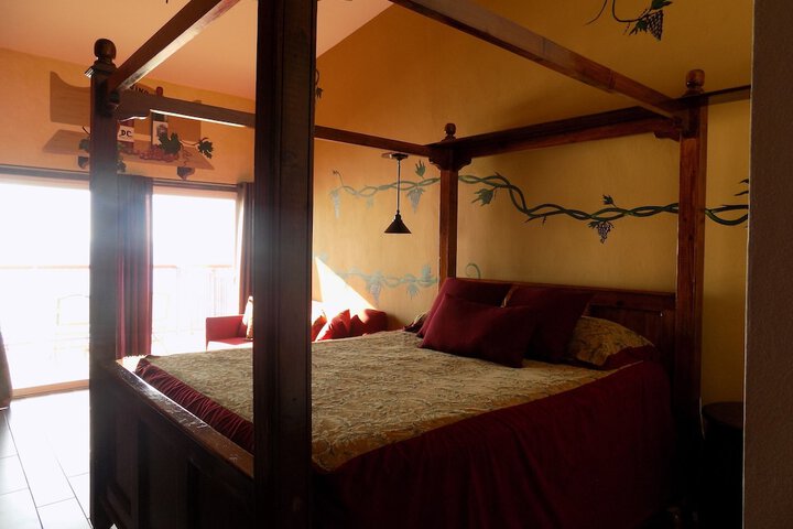 Room 4 of 413