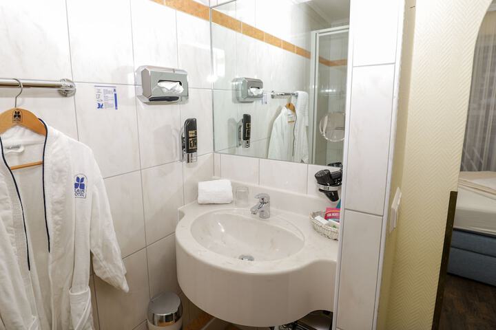 Room 20 of 61