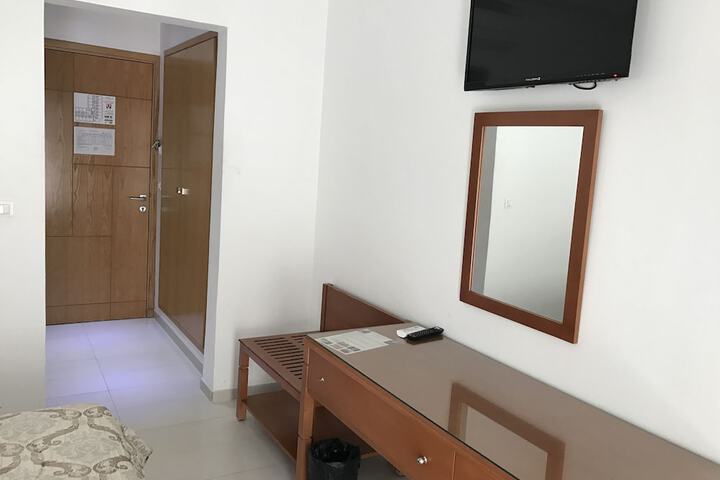 Room 4 of 53