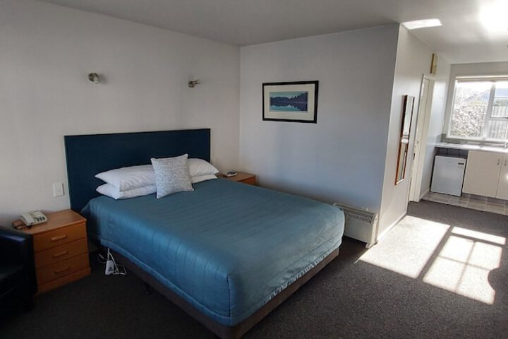 Room 6 of 45