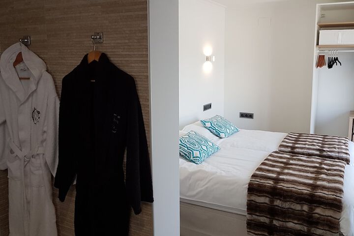 Room 48 of 106