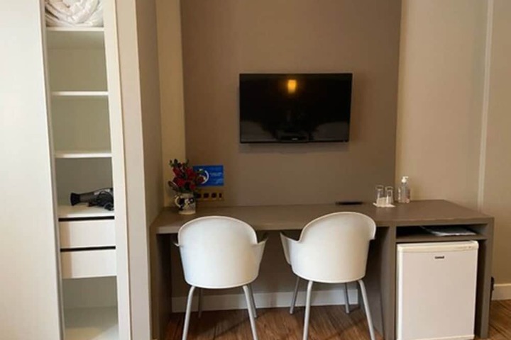 Room 17 of 72