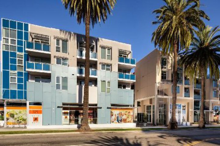 Global Luxury Suites at 7th Street