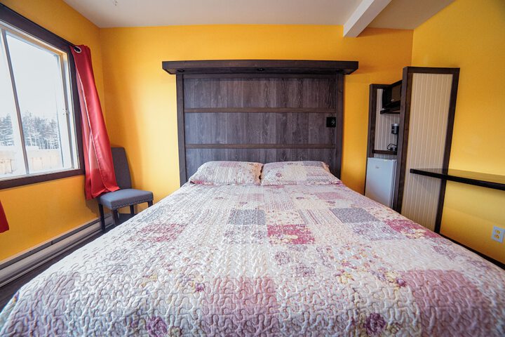 Room 6 of 13