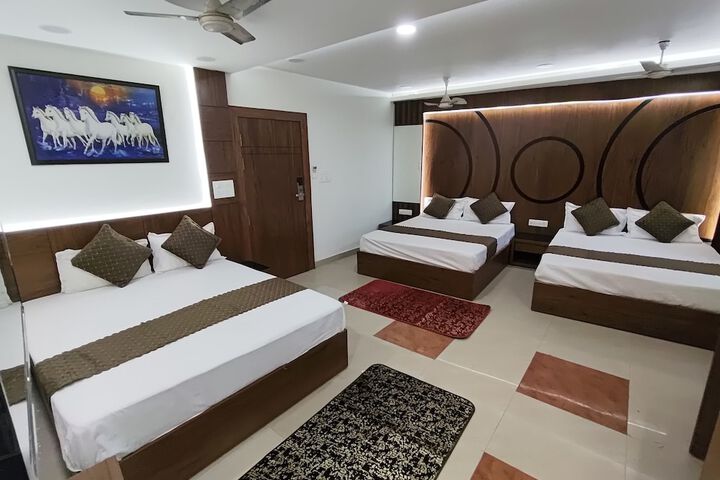 Room 12 of 42