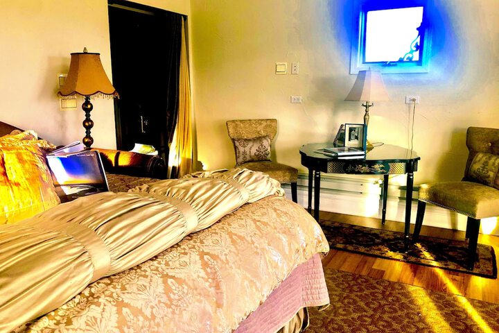 Room 27 of 53