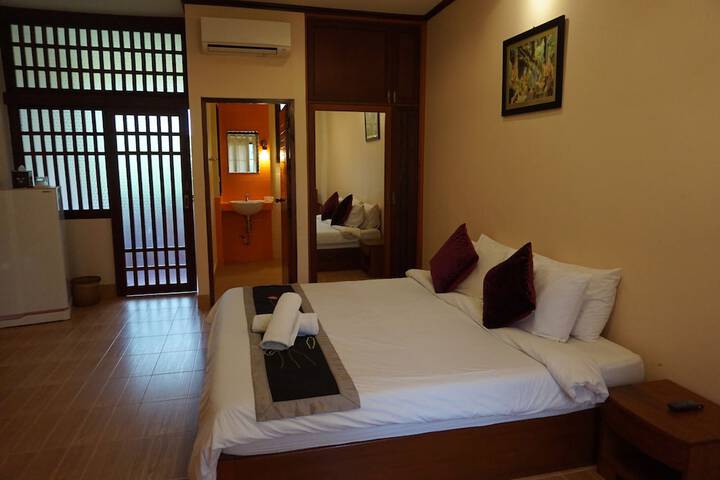 Room 13 of 53