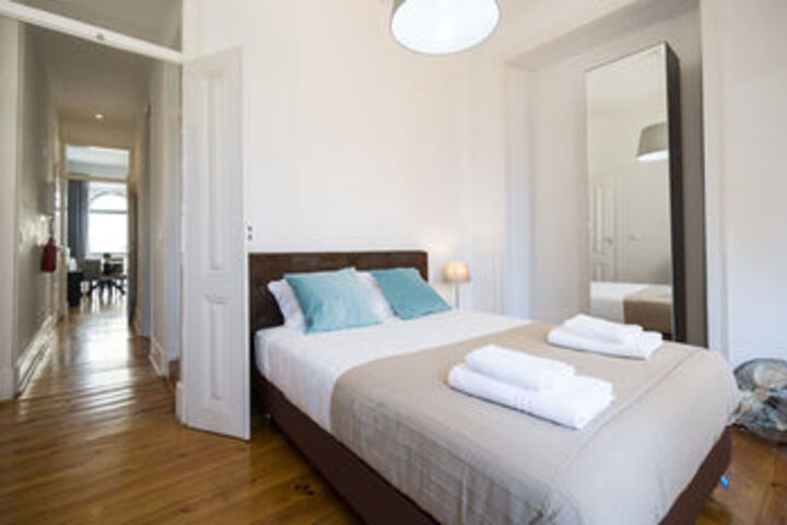 Room 103 of 263
