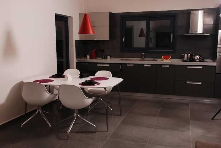 Room 14 of 44