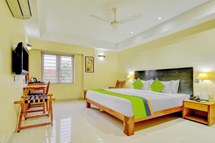 Treebo Vapr Guindy Ekkatuthangal