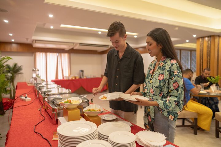 Dining 58 of 76