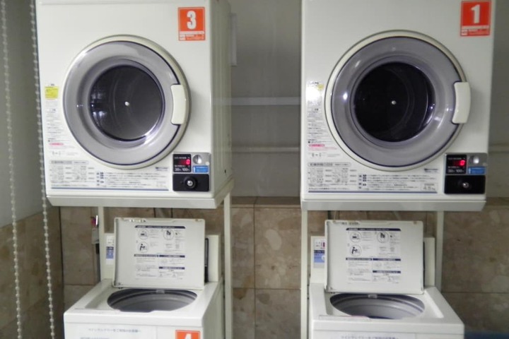 Laundry 10 of 48