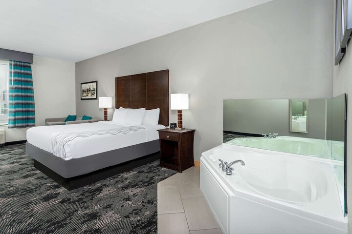 1 King Bed Accessible Room Roll in Shower (5 of 10)