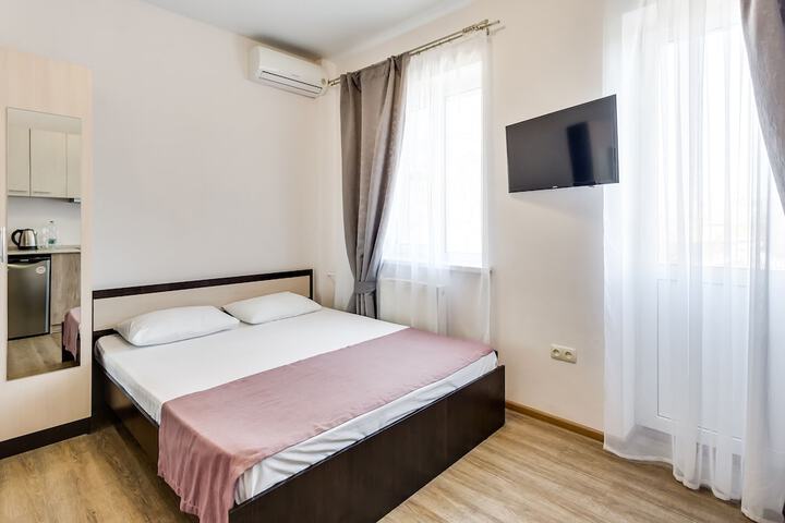 Room 12 of 72