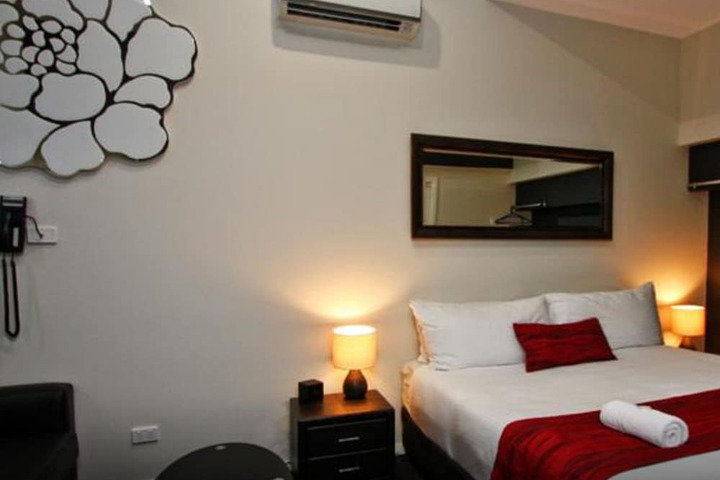 Room 5 of 22