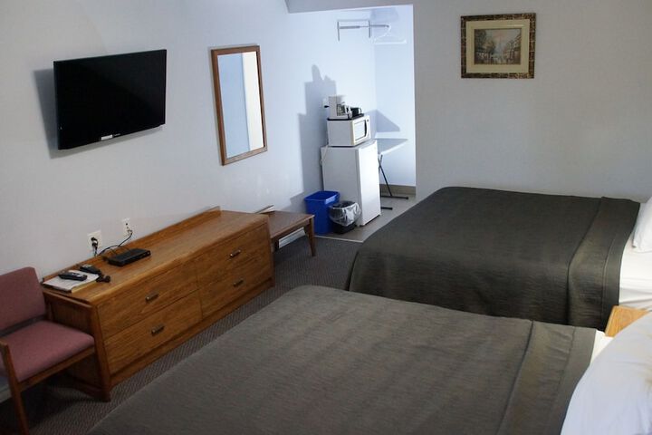 Room 10 of 27