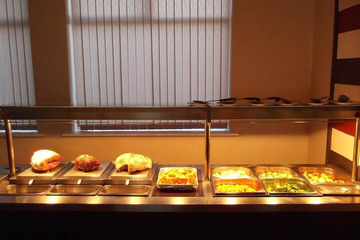 Dining 33 of 49