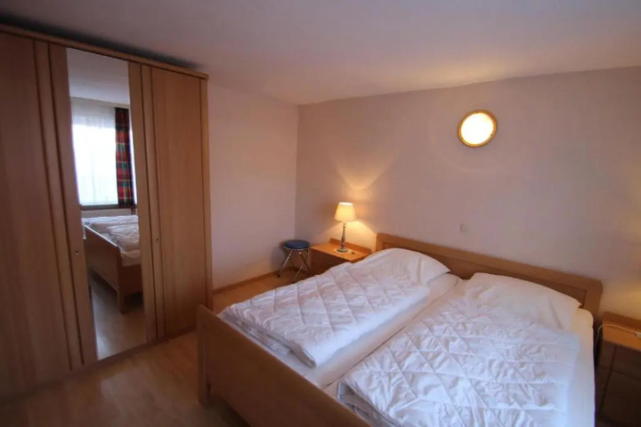 Room 3 of 7