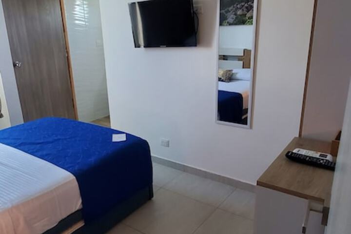Room 18 of 102