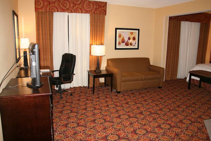 1 King Bed (16 of 16)