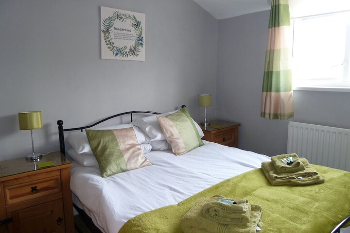 Room 5 of 27