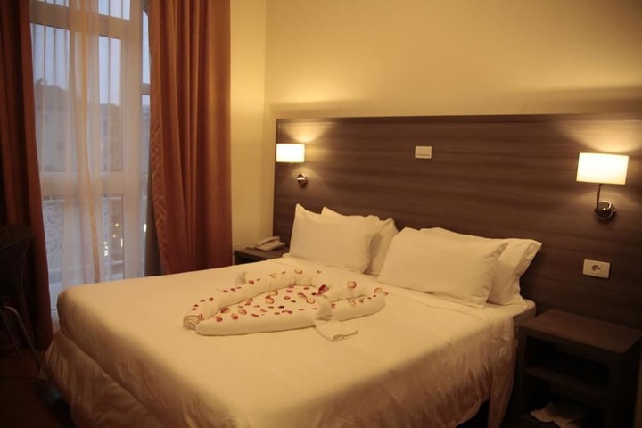 Room 7 of 41