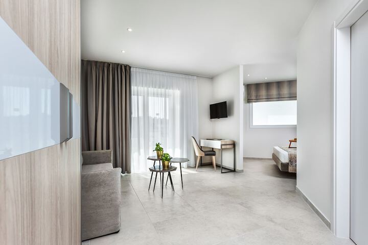 Room 31 of 221