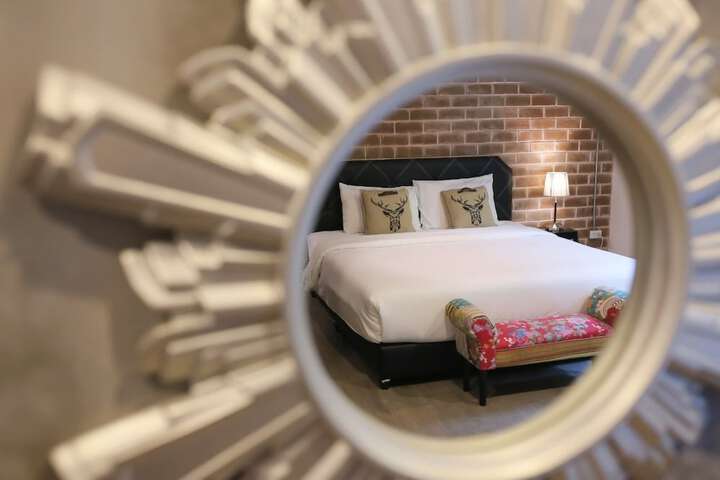 Room 37 of 105