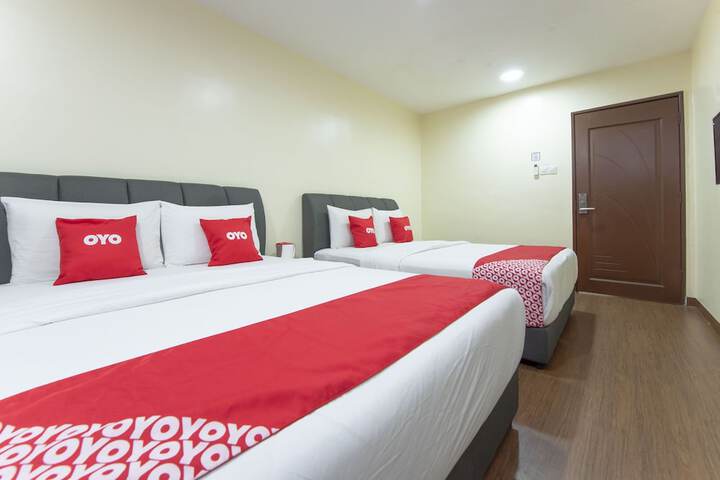 Room 9 of 34