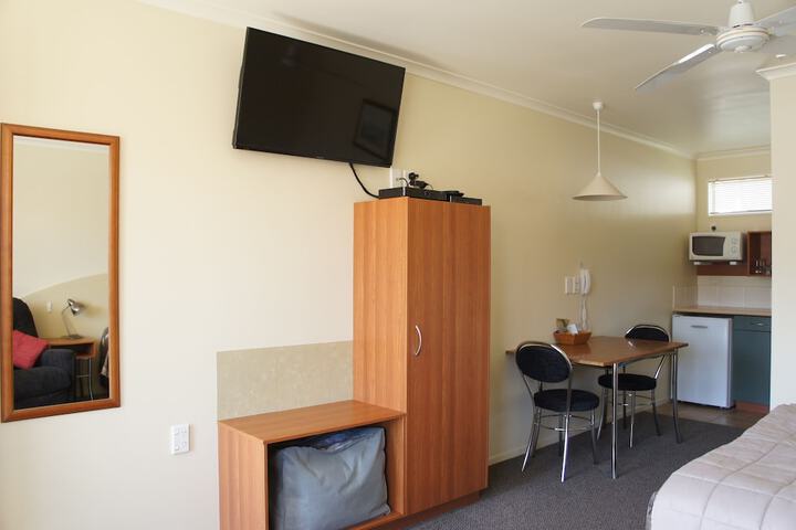 Room 21 of 93