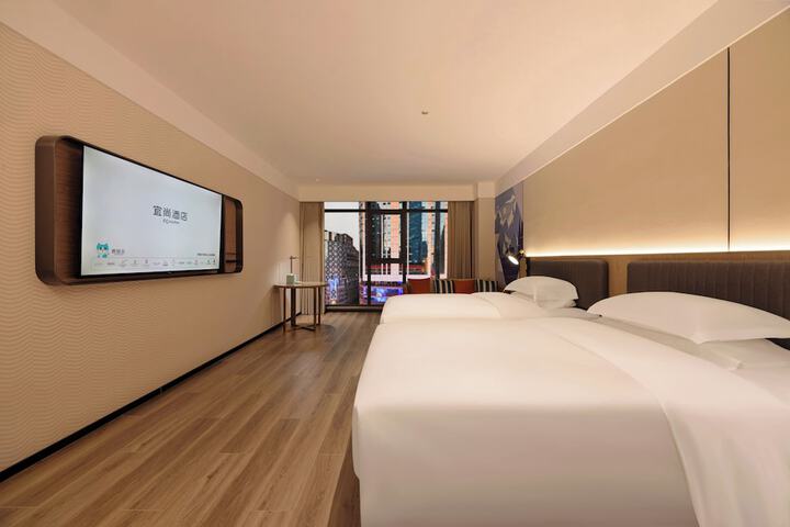 Room 41 of 127