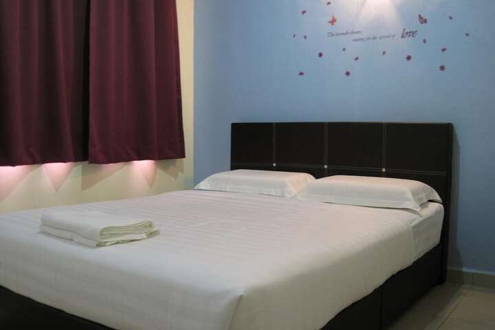 Room 19 of 32