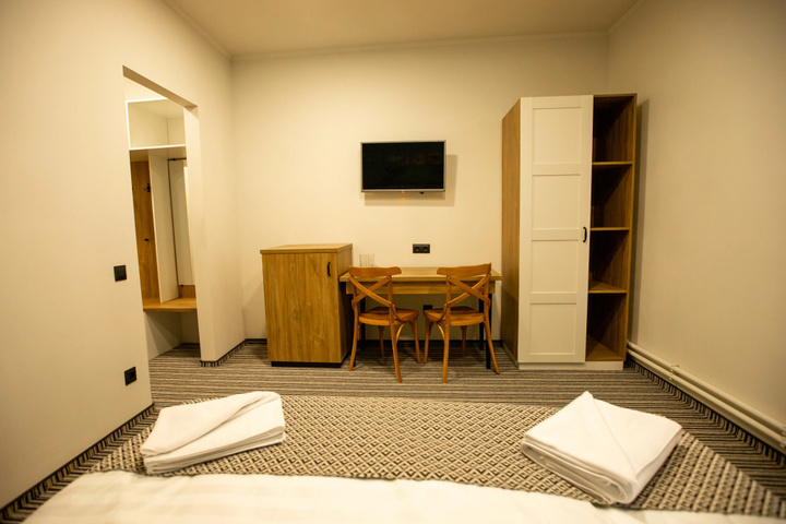Room 31 of 32