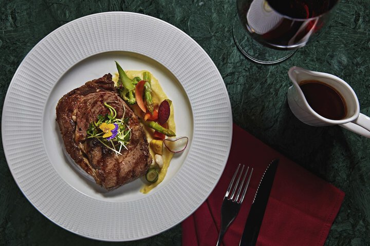 Dining 95 of 157