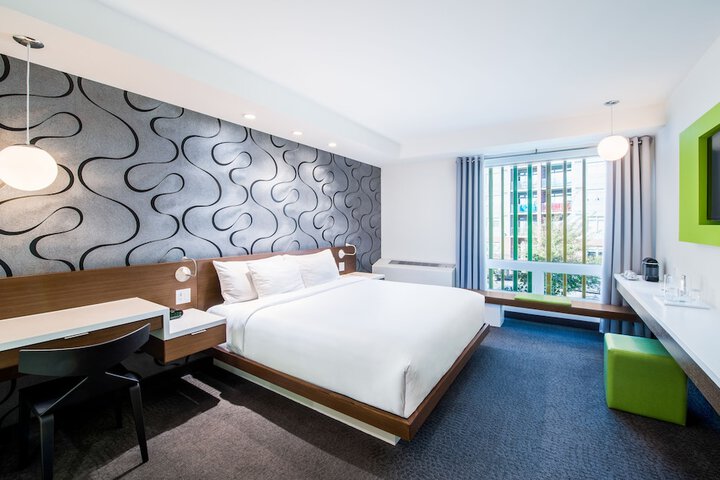 Room 16 of 47
