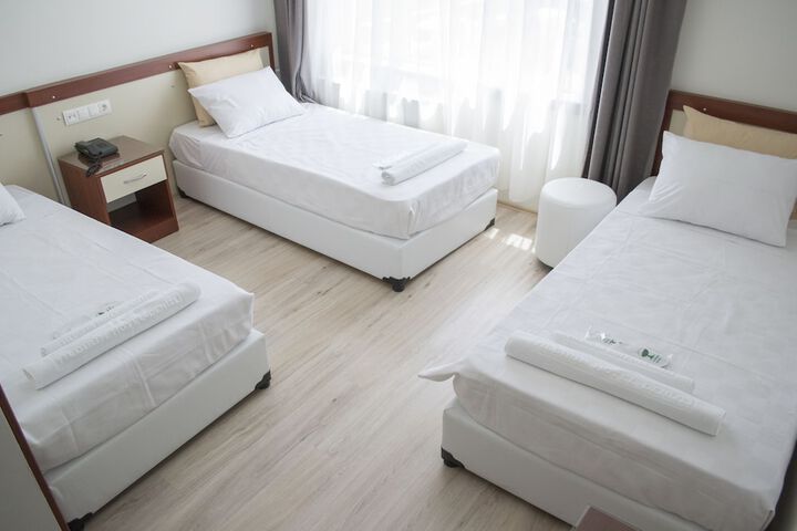 Room 10 of 63